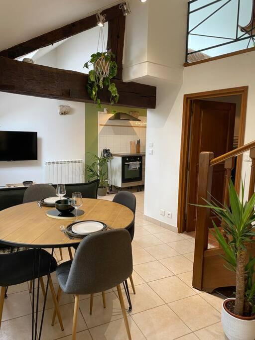 Dupplex, Centre Apartment *